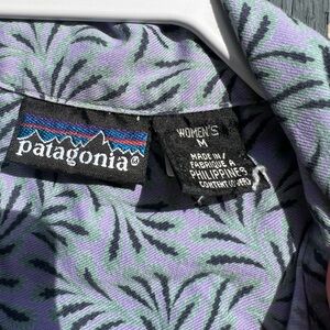 Patagonia Women's Lavender and Black Leaf Print Top